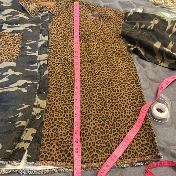 Light denim button up shirt - Picture 8 of 10